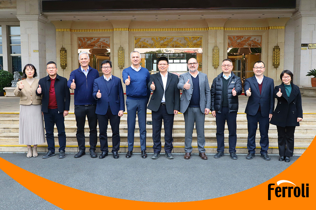 yp街机集团CEO来华考察交流